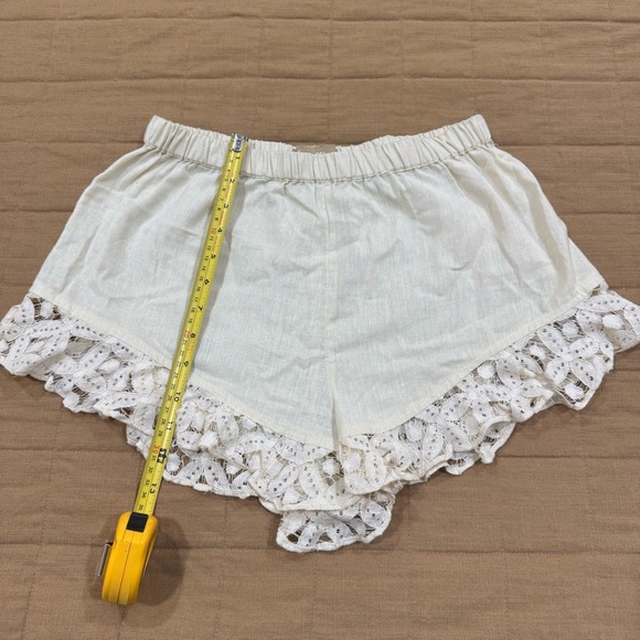 Free People Lace Linen Blend Cream Color Shorts Size XS - Picture 4 of 7
